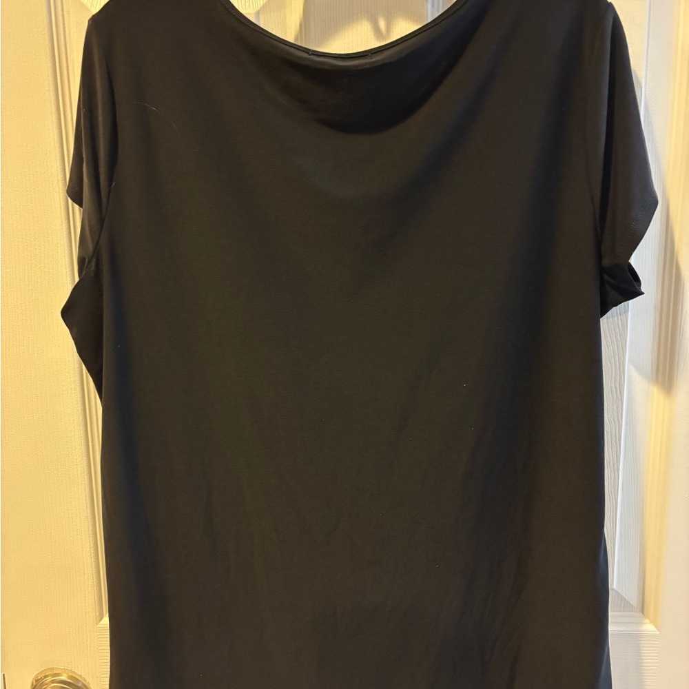 Roz & Ali Black Short Sleeve Top - Picture 3 of 4